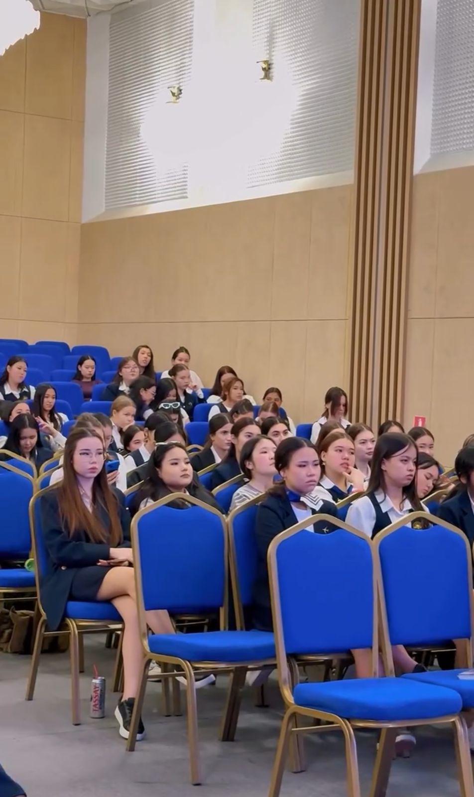 Авиация колледжінде Алматы қаласы Қоғамдық денсаулық сақтау басқармасының КММ «Қалалық адам ұрпағын өрбіту орталығы» мамандары 1 курс қыз студенттерімен дәріс-кездесу өткізді.